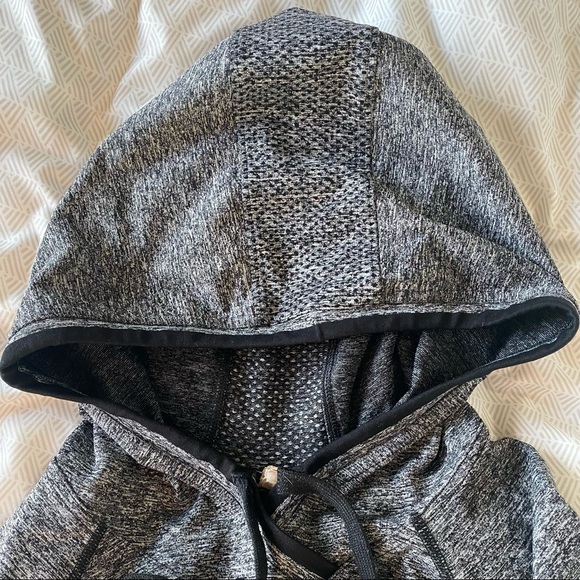 Lucy (North Face) Hooded Athletic Pullover Hoodie